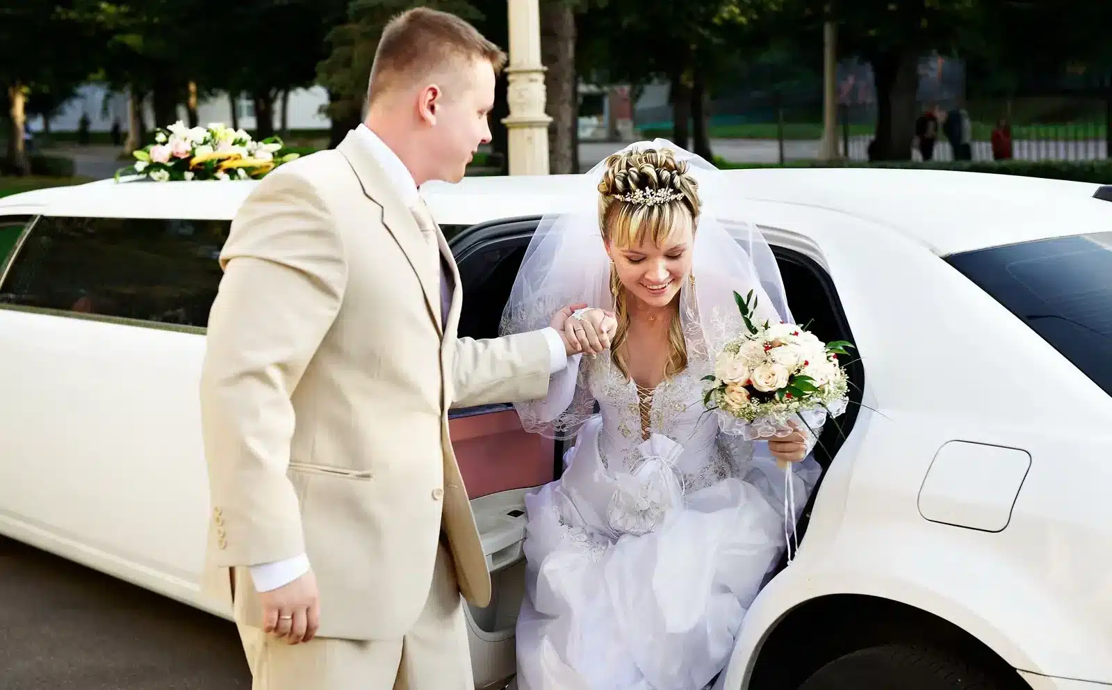 Services - Worldwide Chauffeur services WhatsApp Image 2024 11 20 at 19.29.51 1f982e63 e1732702835799