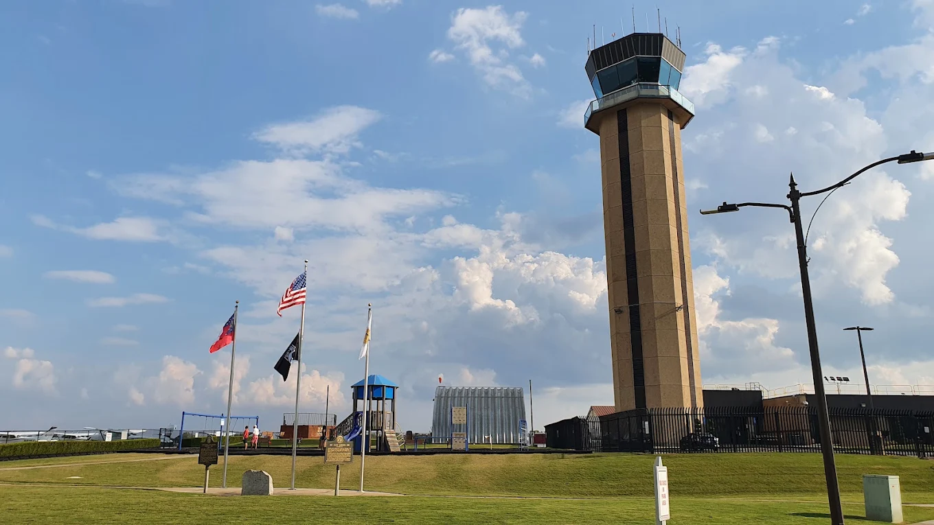 International Airports Near Atlanta and the Closest Airport to Atlanta Stadium - Worldwide Chauffeur services 3. DeKalb Peachtree Airport PDK